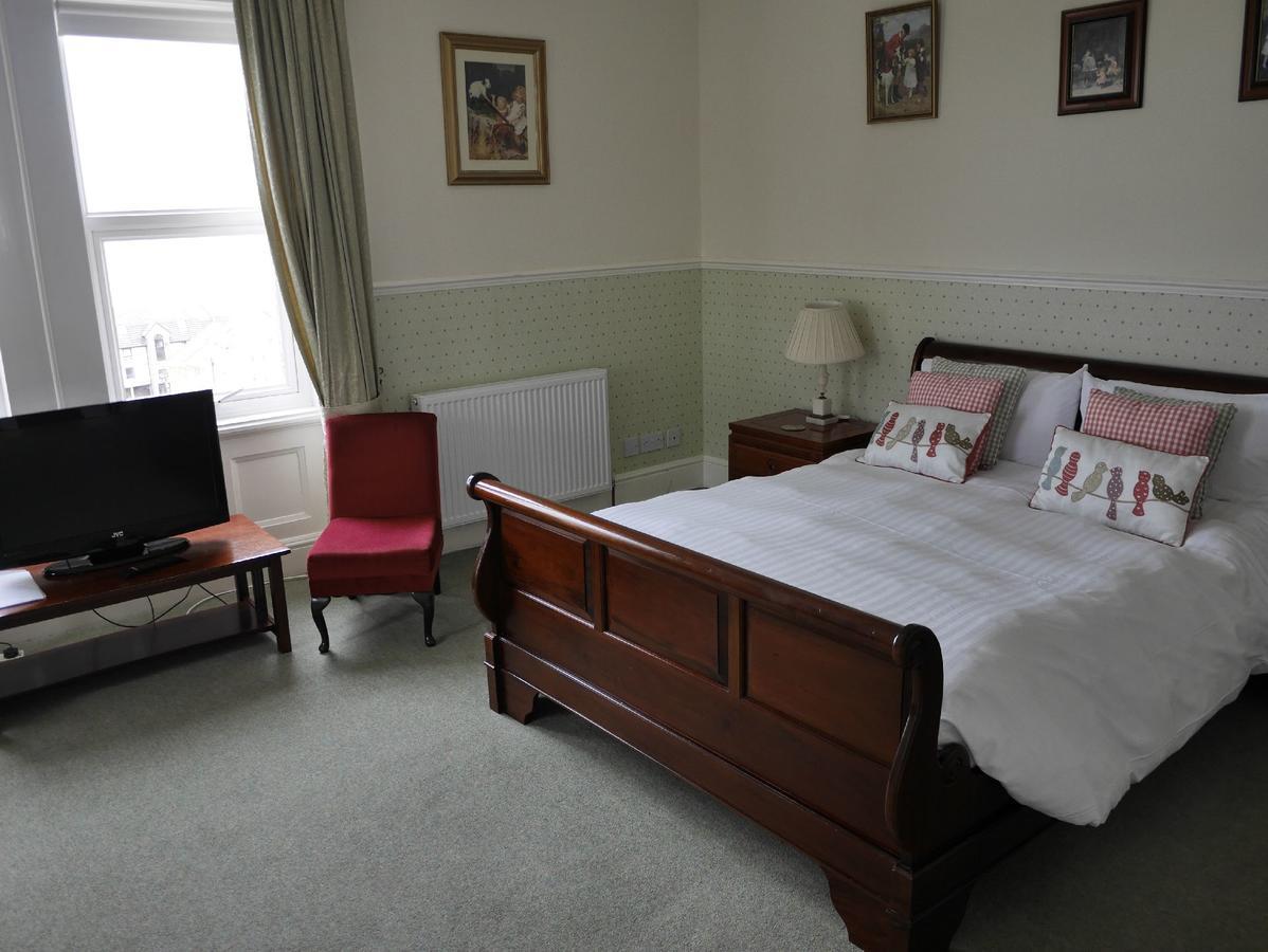 Bed and Breakfast Culloden House à Westward Ho!  Extérieur photo